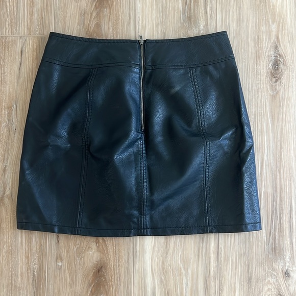 Free people leather skirt - Picture 3 of 3